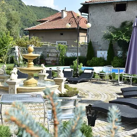 Vendégház Complex Oazis Etropole