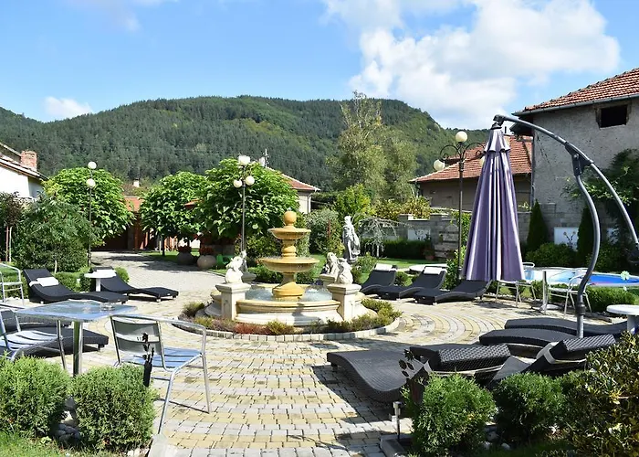 Къща за гости комплекс оазис 3*