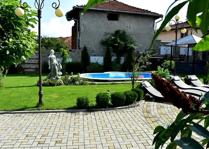 Къща за гости комплекс оазис 3*